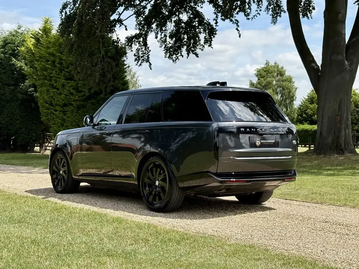 Used Land Rover Range Rover SE 2023 Grey SUV