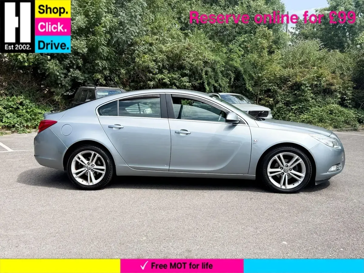 Used Vauxhall Insignia SRi 160 HP (117 kW) 2011 Silver Hatchback