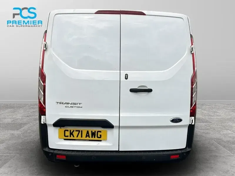 Used Ford Transit Custom 130 HP (95 kW) 2021 White Van