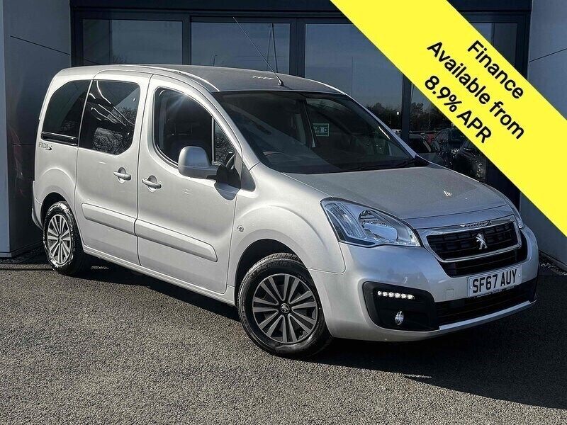 Silver Used 2017 Peugeot Partner MPV | £7,395 (Good price) - Image 1/4