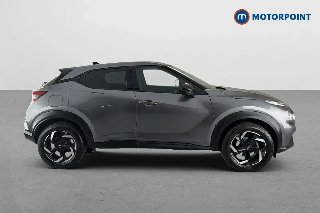 Used Nissan Juke N-Connecta 114 HP (83 kW) 2023 Grey SUV