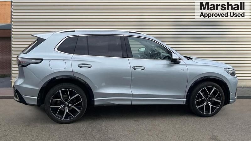 Used VW Tiguan R-line 150 HP (110 kW) 2024 Silver SUV