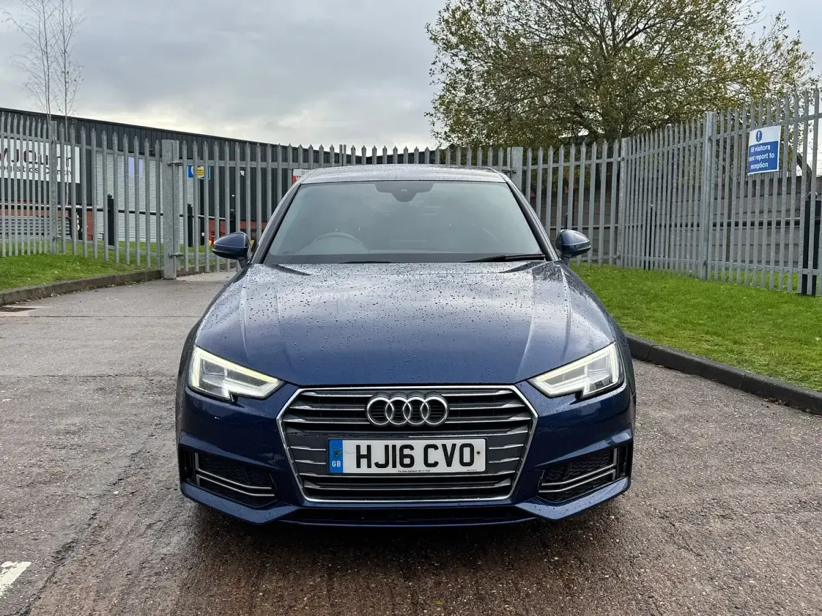 Begagnad Audi A4 S-Line 2016 Blå Sedan