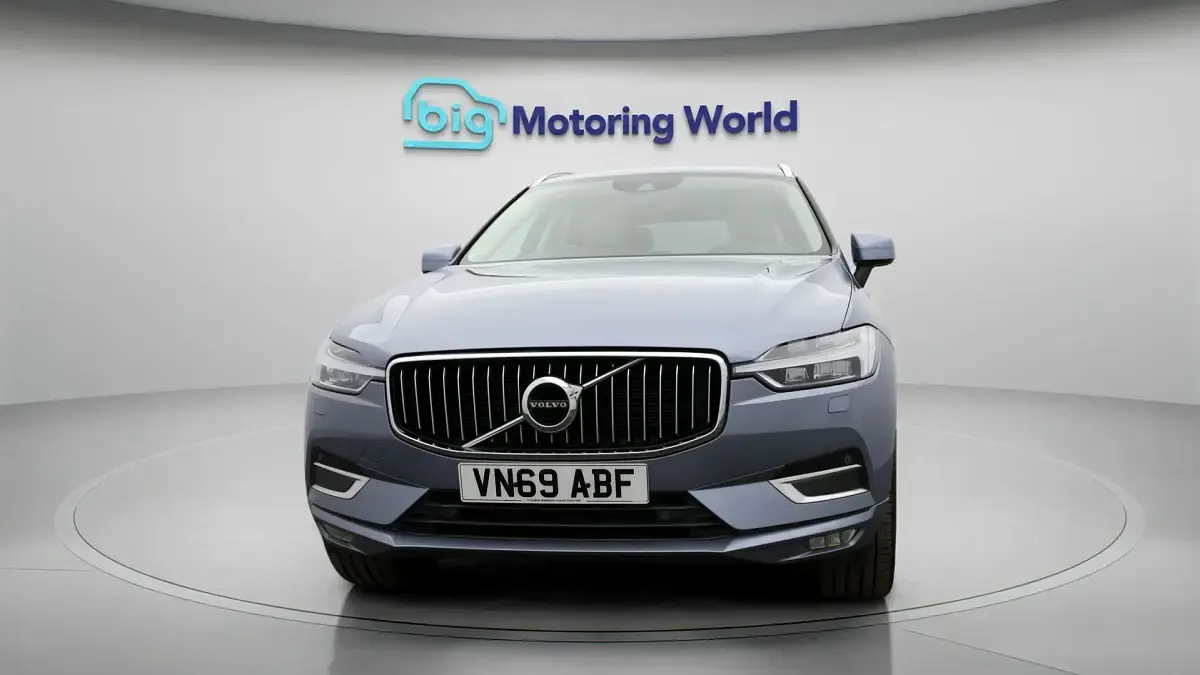 Used Volvo XC60 Inscription 231 HP (169 kW) 2019 Blue SUV