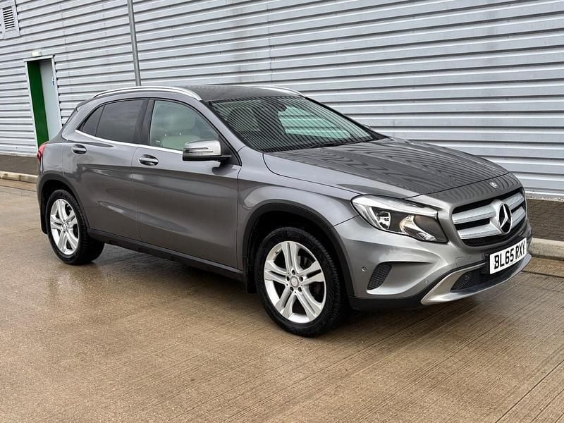 Used Mercedes GLA200 Executive 136 HP (100 kW) 2015 Grey SUV