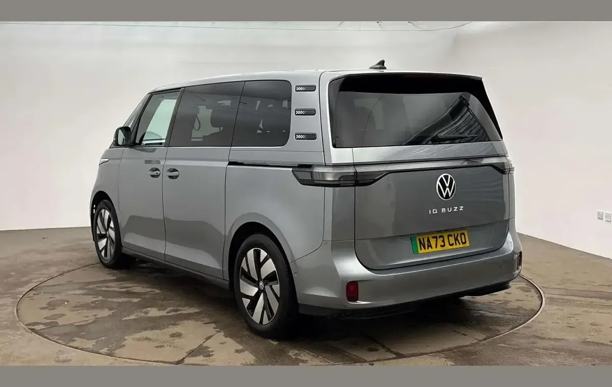 Used VW ID. Buzz Pro 147 kW (200 HP) 2023 Silver MPV