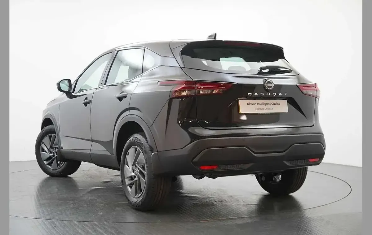 Used Nissan Qashqai Acenta Premium 138 HP (101 kW) 2024 Black SUV