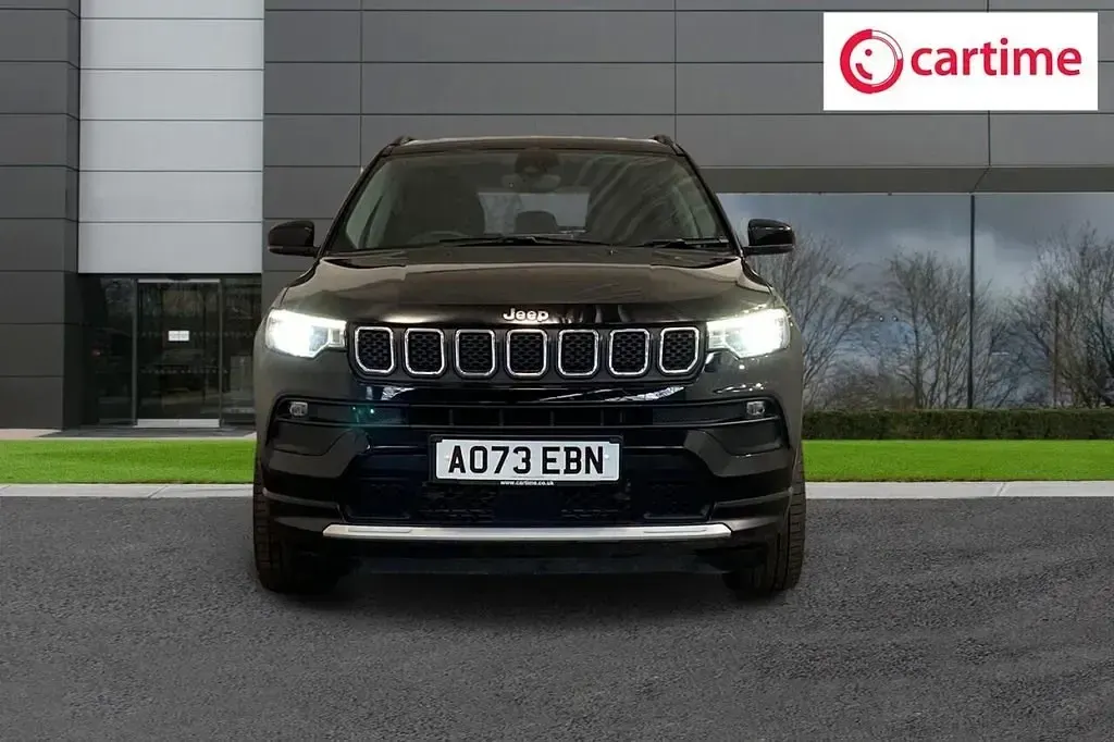 Begagnad Jeep Compass Limited 2023 Svart SUV