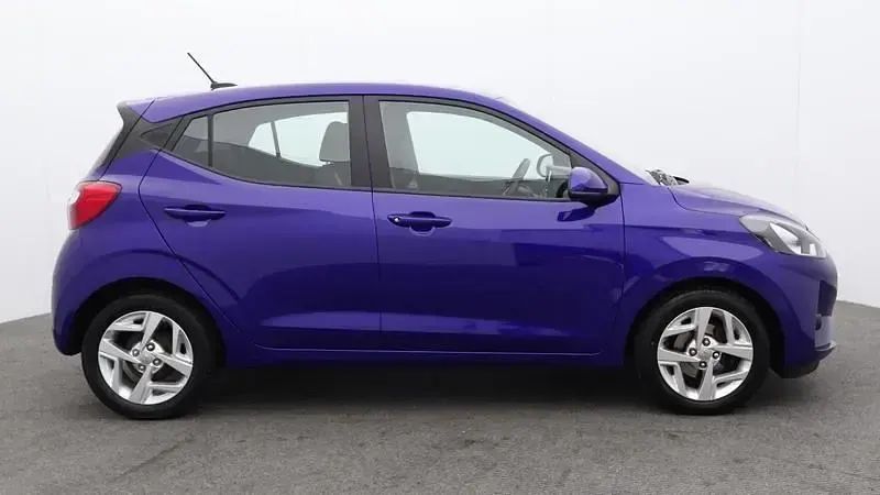Używany Hyundai i10 SE 67 KM (49 kW) 2021 Niebieski Hatchback