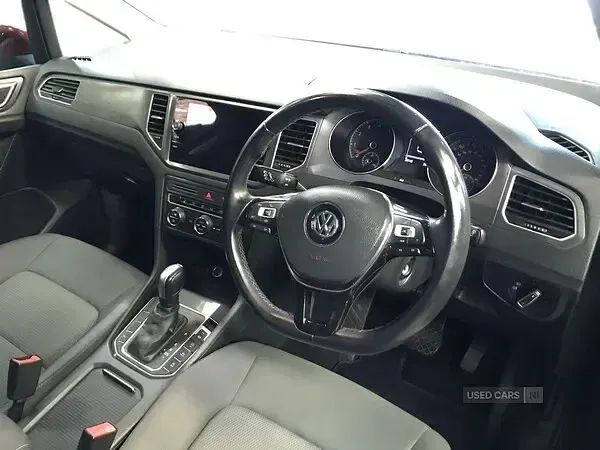 Used VW Golf Match 148 HP (108 kW) 2020 Red MPV