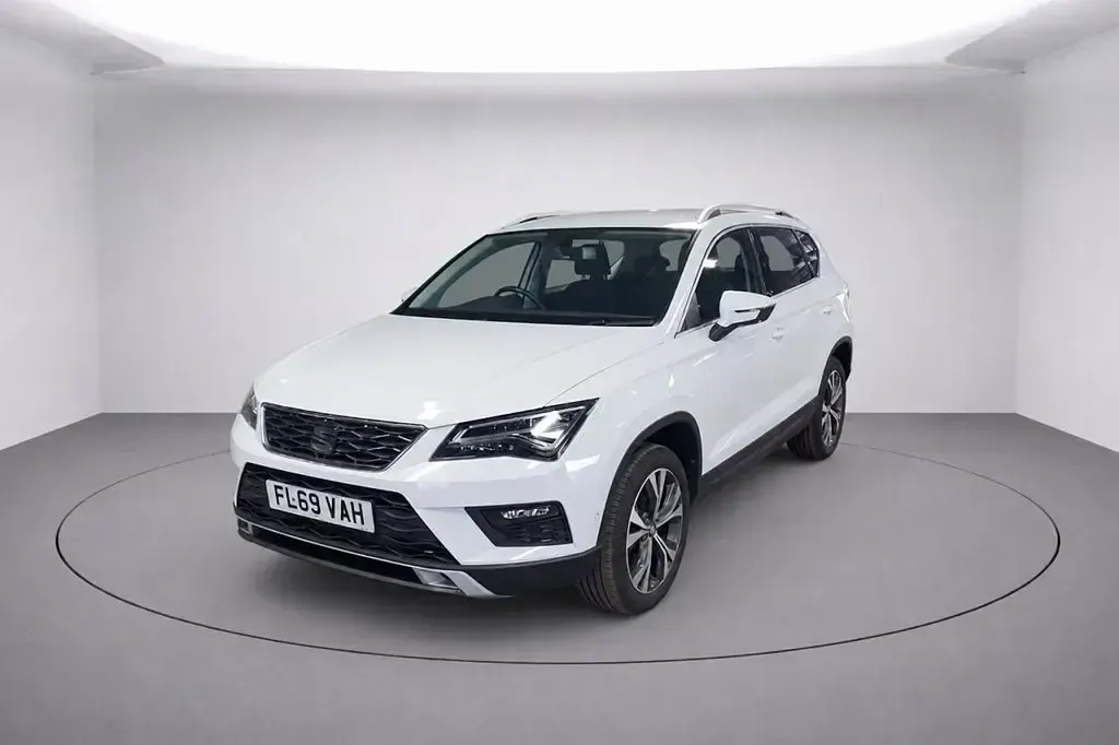 Begagnad Seat Ateca Ecomotive 115 HK (84 kW) 2020 Vit SUV