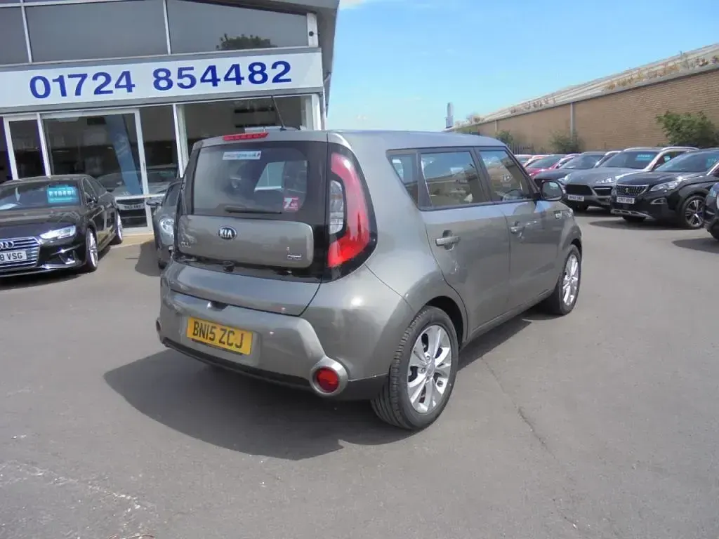 Used Kia Soul 128 HP (94 kW) 2015 Silver SUV