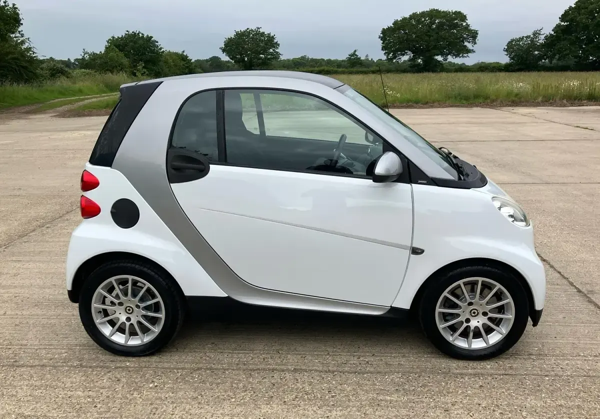 Used Smart ForTwo Coupé Passion 2010 Silver Coupe