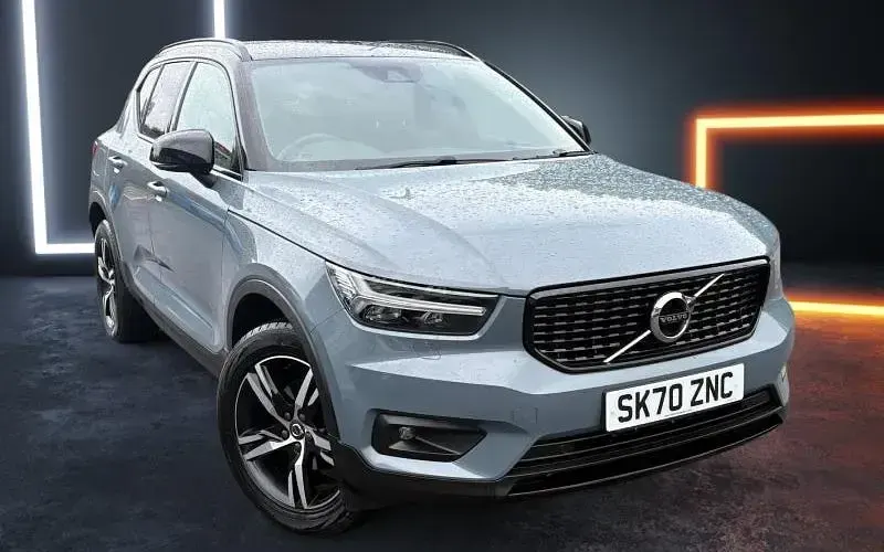 Begagnad Volvo XC40 R-Design 163 HK (119 kW) 2021 SUV