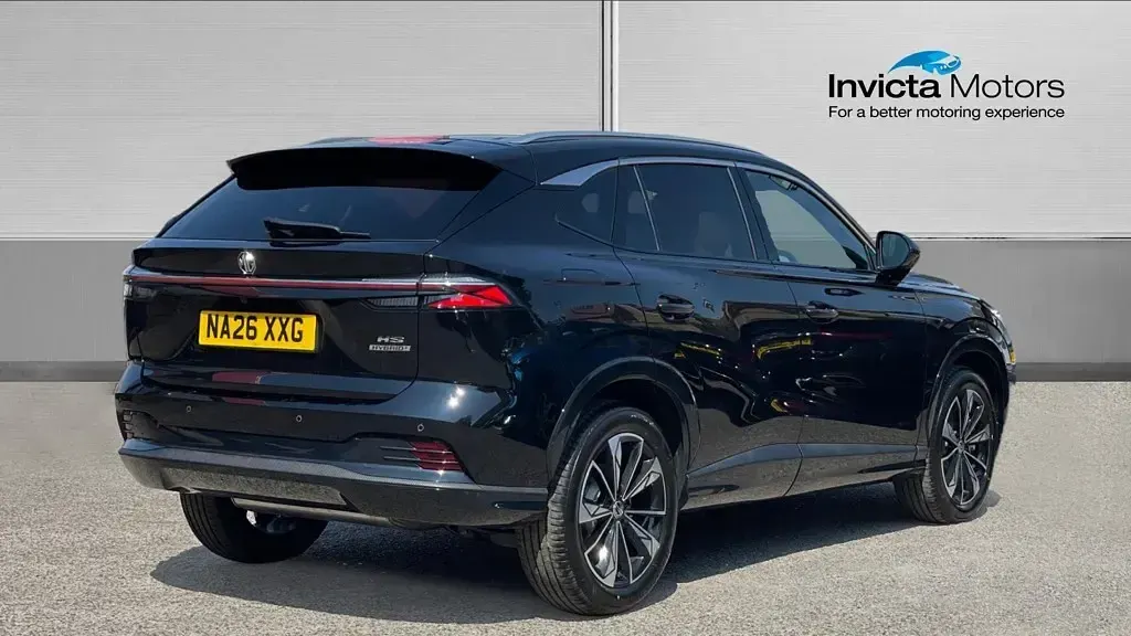 New MG HS 2026 Black SUV