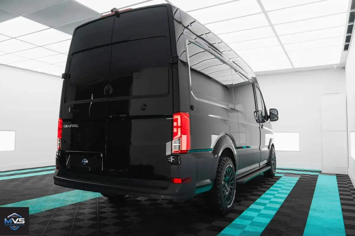 New VW Crafter Black Edition 180 HP (132 kW) 2026 Black Van