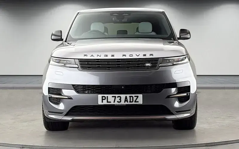 Usado Land Rover Range Rover Sport SE Dynamic 300 HP (220 kW) 2025 SUV