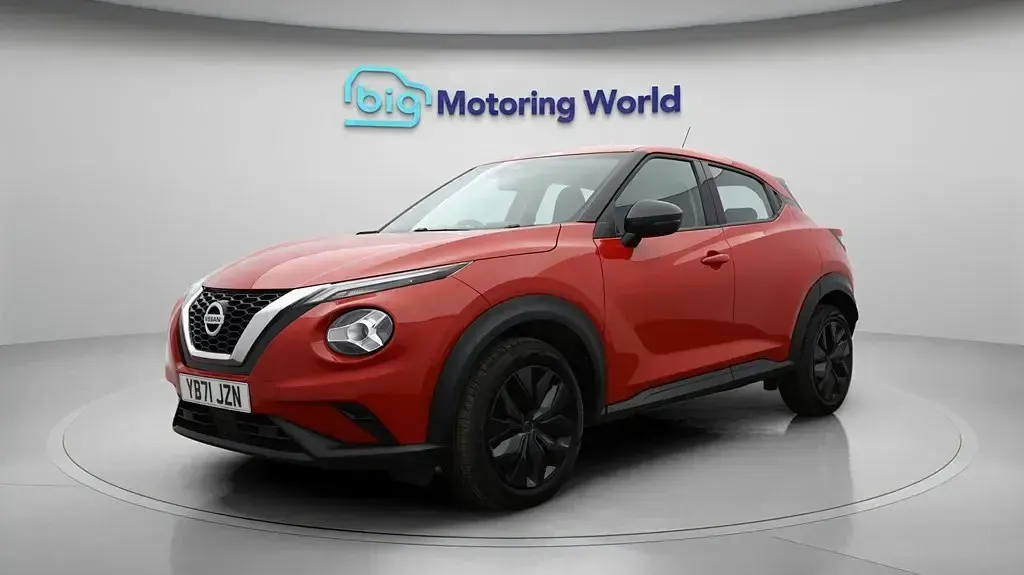 Usado Nissan Juke Acenta 114 HP (83 kW) 2021 Vermelho SUV