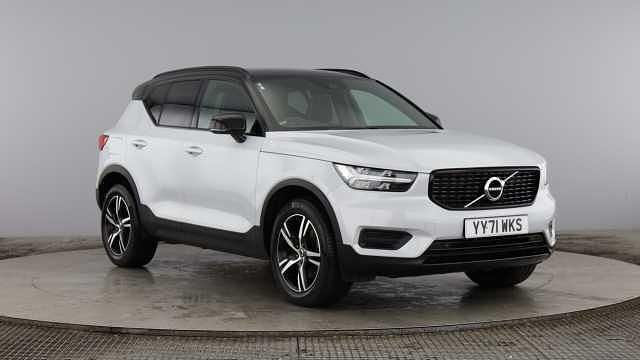 Used Volvo XC40 R-Design 194 HP (142 kW) 2022 SUV