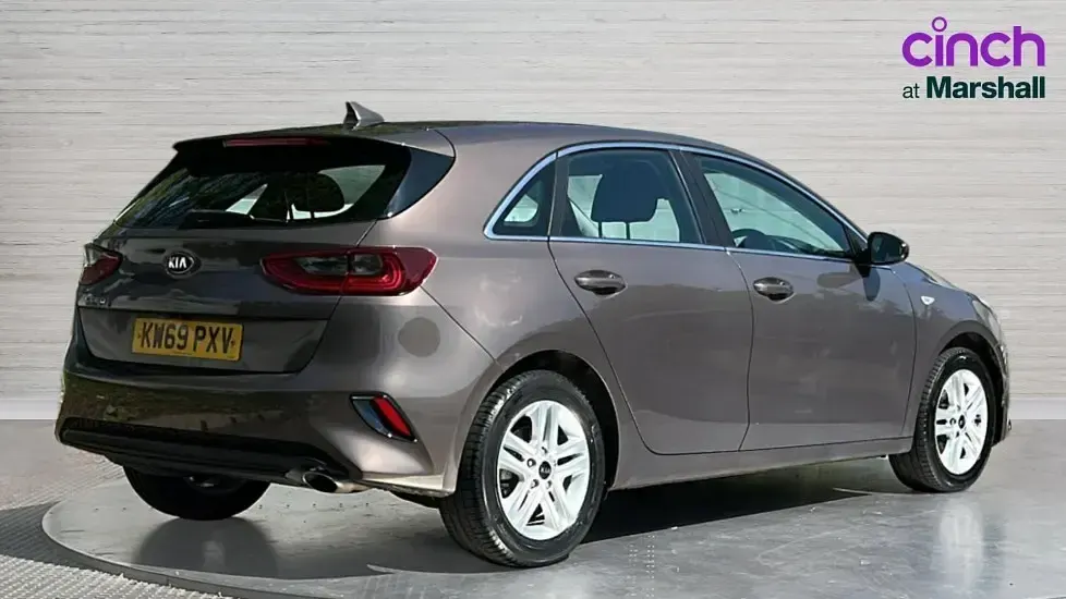 Used Kia Ceed 136 HP (100 kW) 2019 Brown Hatchback