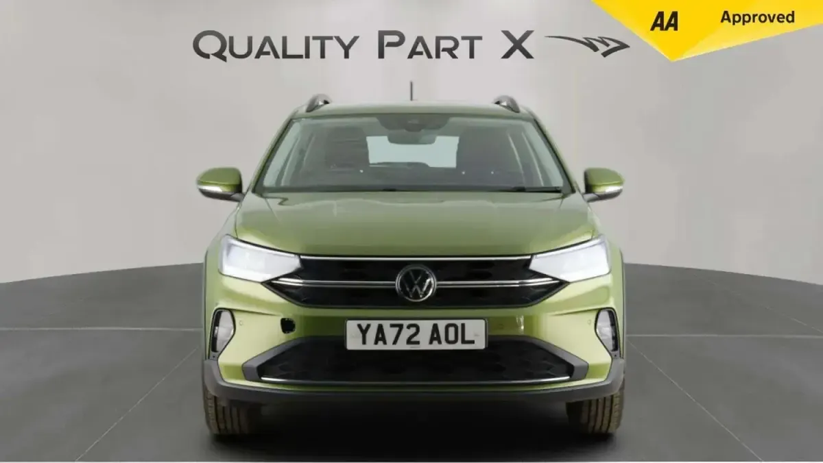 Usado VW Taigo Life 110 HP (80 kW) 2023 Verde SUV