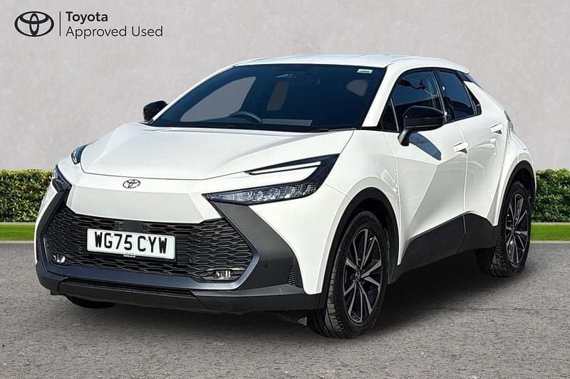 New Toyota C-HR Design 140 HP (102 kW) 2025 Pure white SUV
