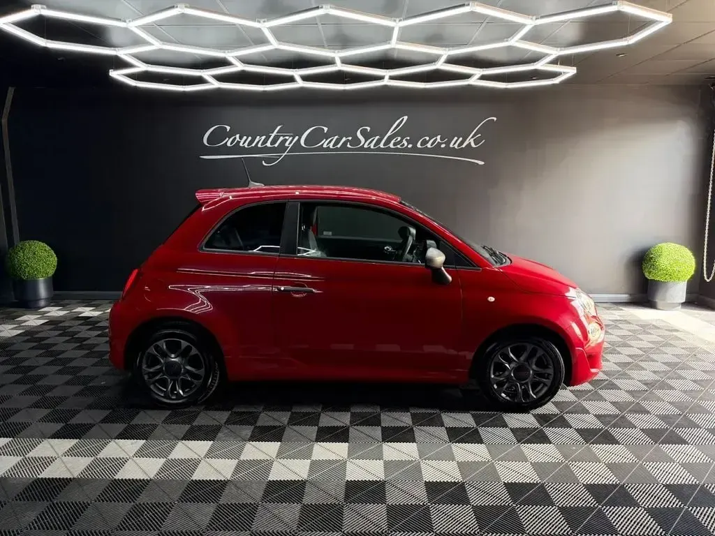 Used Fiat 500 S 69 HP (50 kW) 2017 Red Hatchback