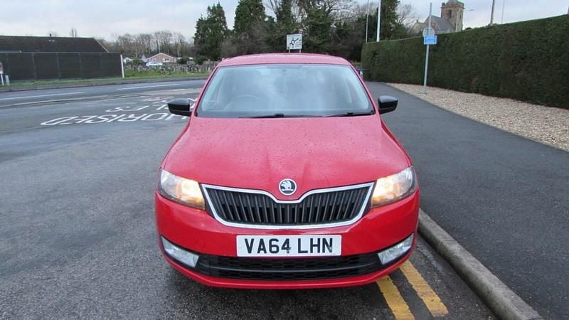 Used Skoda Rapid Sport 105 HP (77 kW) 2015 Red Hatchback