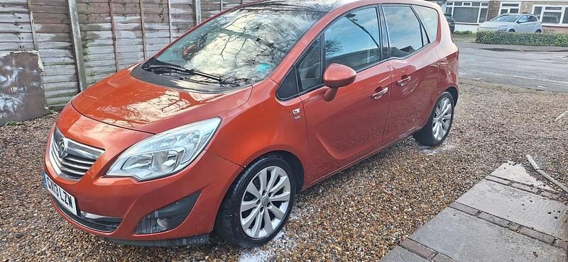 Used Vauxhall Meriva 120 HP (88 kW) 2013 Orange MPV