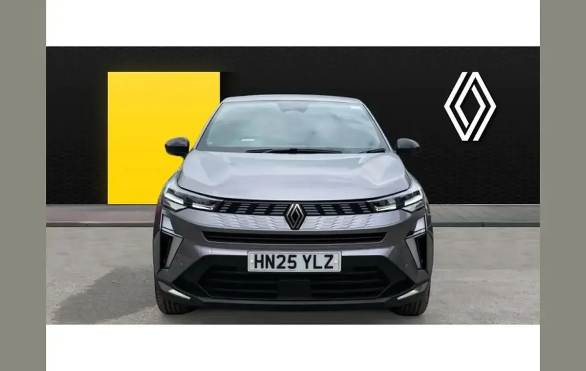 Käytetty Renault Symbioz Techno 143 HP (105 kW) 2025 Harmaa Katumaasturi