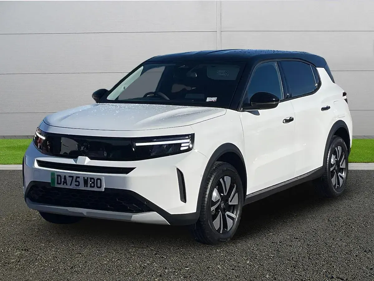 Begagnad Vauxhall Frontera 83 kW (113 HK) 2025 Vit SUV