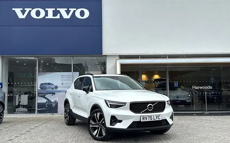 Used Volvo XC40 Ultra 197 HP (144 kW) 2026 SUV