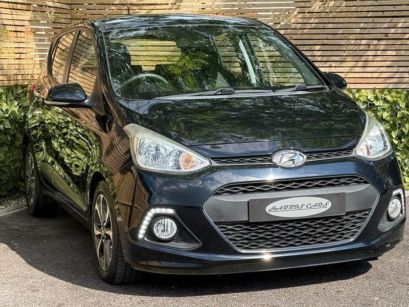 Used Hyundai i10 Premium SE 87 HP (63 kW) 2015 Black Hatchback