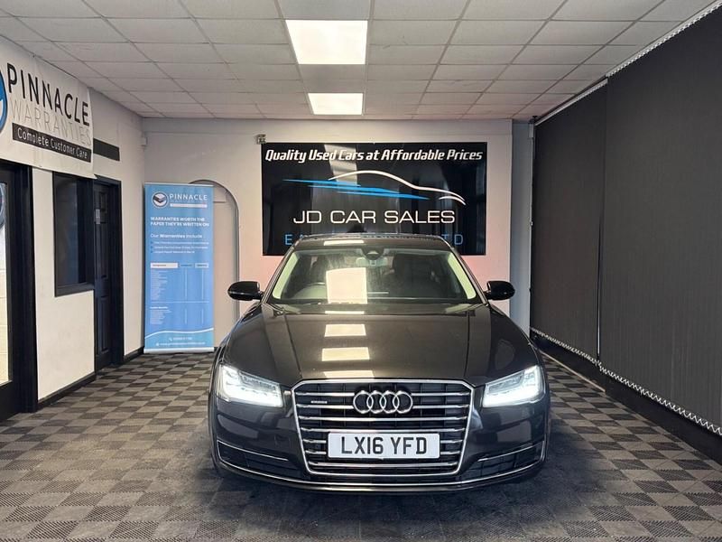 Used Audi A8 Advanced 262 HP (192 kW) 2016 Black Sedan