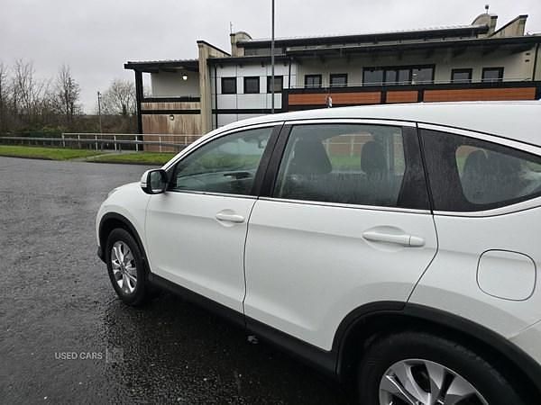 Used Honda CR-V SE 120 HP (88 kW) 2015 White SUV