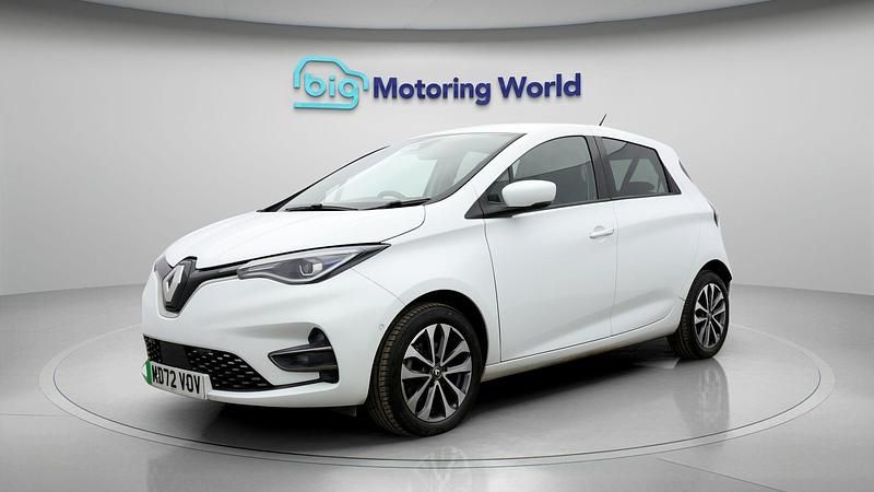 Used Renault Zoe GT-Line 100 kW (136 HP) 2022 White Hatchback