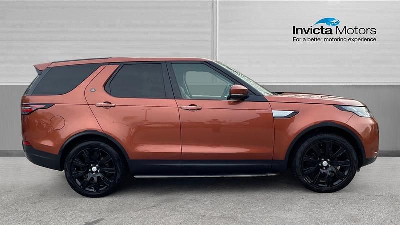 Used Land Rover Discovery 5 HSE Luxury 340 HP (250 kW) 2017 Orange SUV