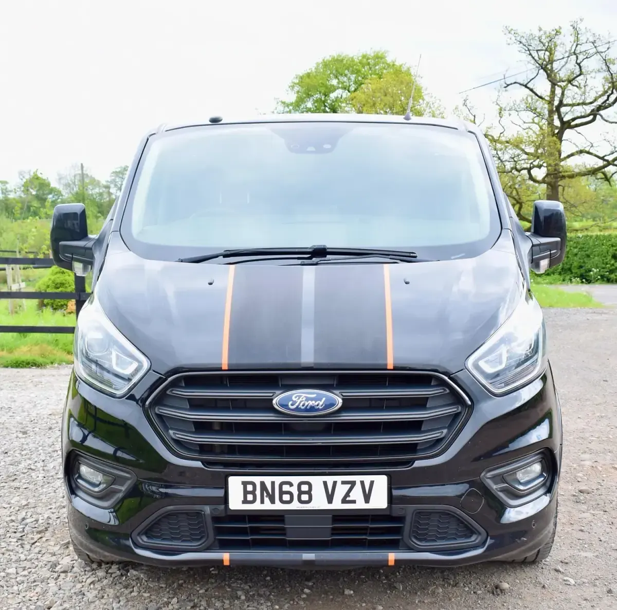 Used Ford Transit Custom Sport 170 HP (125 kW) 2018 Black Van