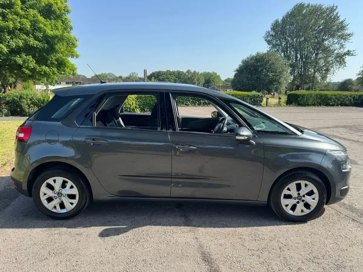 Used Citroën C4 Picasso VTR Sport 115 HP (84 kW) 2015 Grey MPV