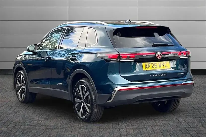 Used VW Tiguan Style 204 HP (150 kW) 2026 Nightshade blue SUV