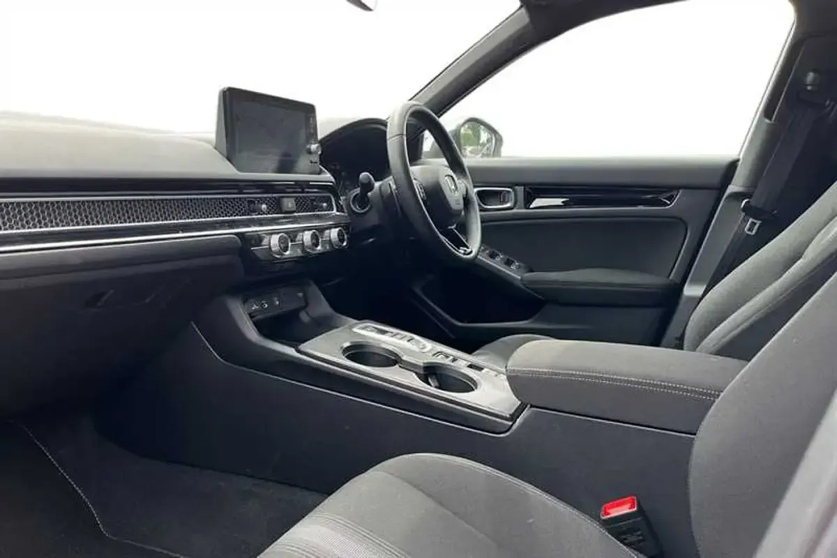 Used Honda Civic Elegance 143 HP (105 kW) 2025 White