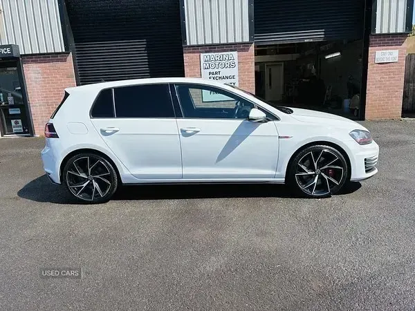 Używany VW Golf VII GTI 2017 Biały Hatchback