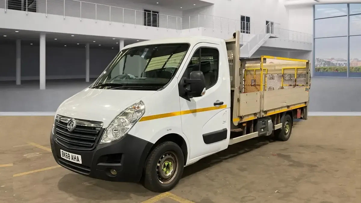 Usado Vauxhall Movano 130 CV (95 kW) 2018 Blanco Monovolumen
