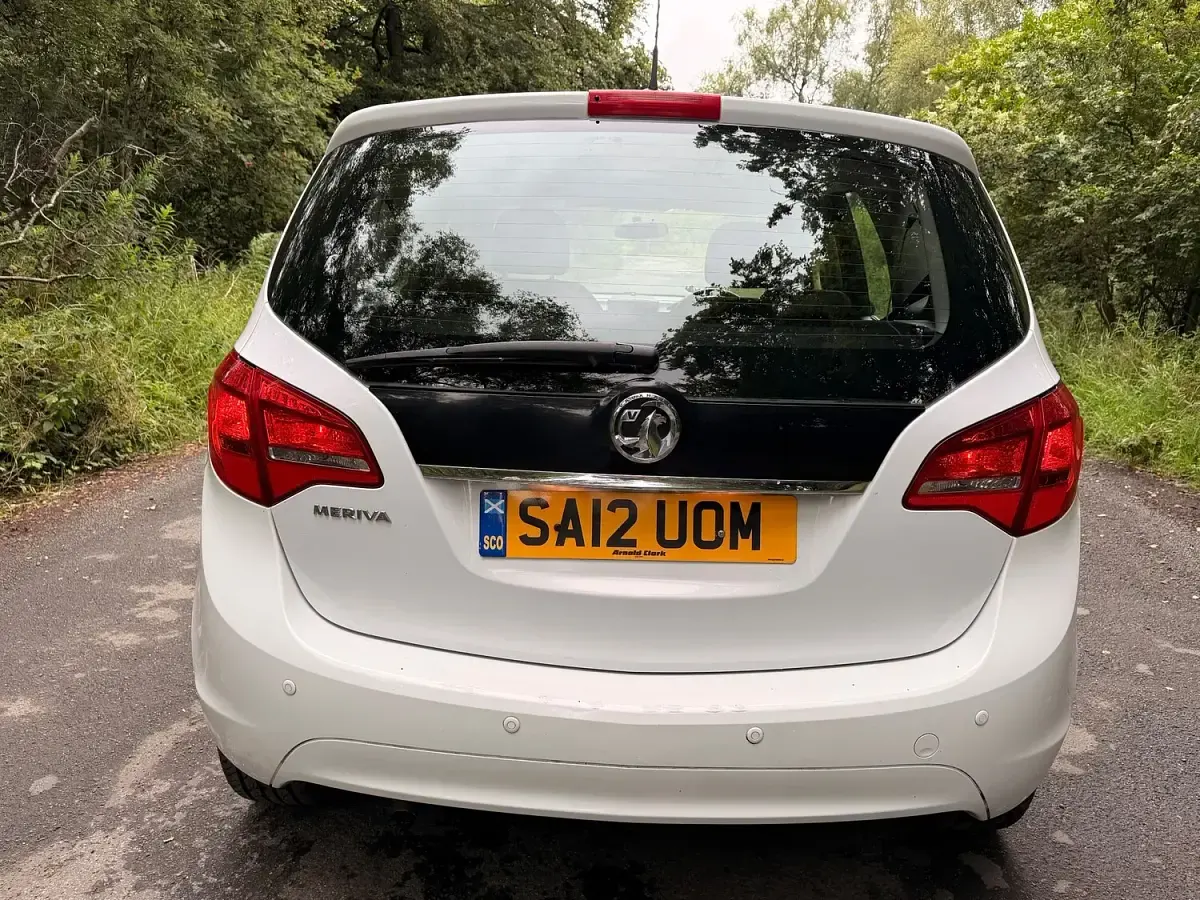 Used Vauxhall Meriva Active 100 HP (73 kW) 2012 White MPV
