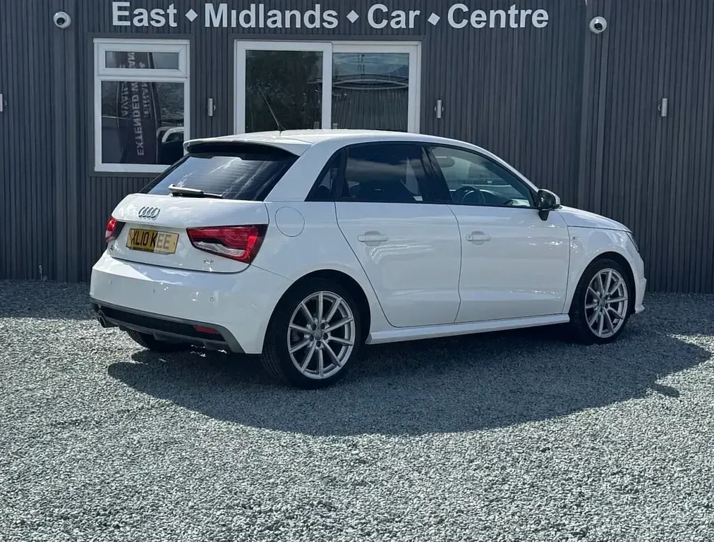 Begagnad Audi A1 Sportback S-Line 116 HK (85 kW) 2017 Vit Halvkombi