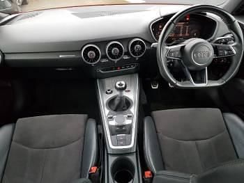 Used Audi TT Sport 230 HP (169 kW) 2016 Red Coupe