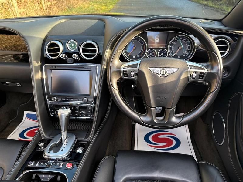 Begagnad Bentley Continental 2013 Svart Cab
