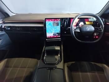 Used Renault Austral Techno 200 HP (147 kW) 2024 Red SUV