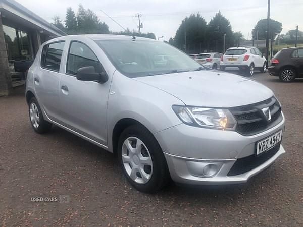 Silver Used 2016 Dacia Sandero Ambiance Hatchback | £3,450 (Super price) - Image 1/4