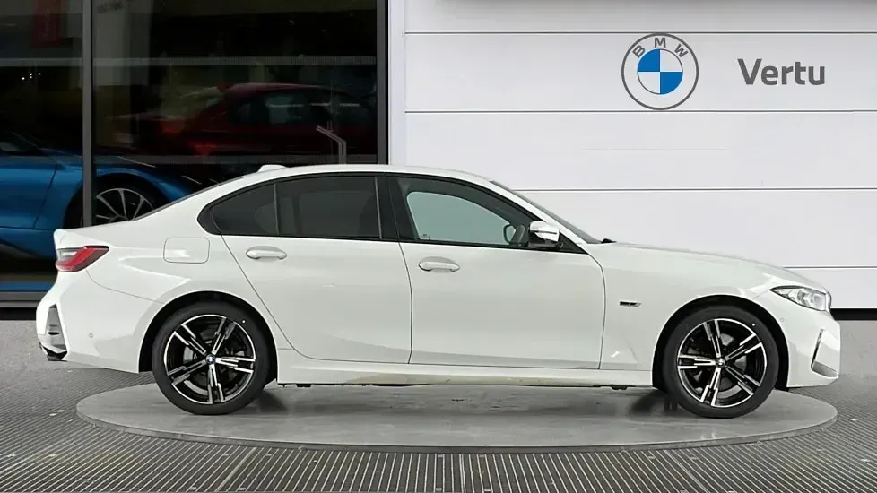 Usado BMW 330e M Sport 288 CV (211 kW) 2022 Blanco Berlina